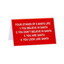 Duży znak na biurko „Powiedz jaki”.